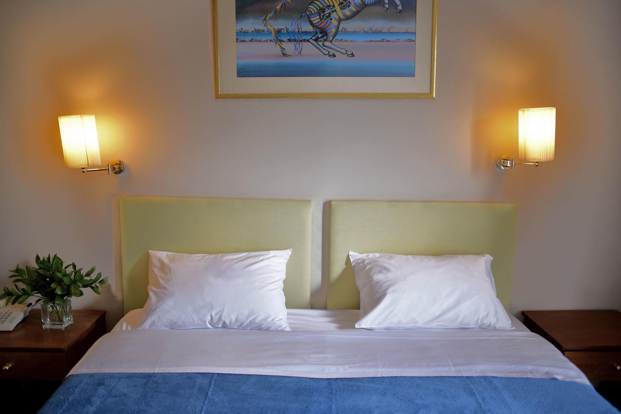Karystion Hotel Karystos  Ngoại thất bức ảnh